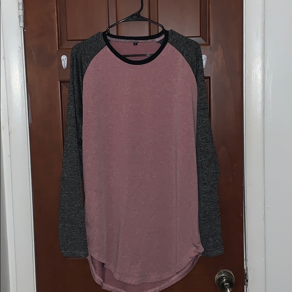 Men’s long sleeved shirt